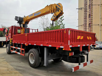 隨車吊選購指南 東風柳汽、徐工產(chǎn)品對比及價格解析